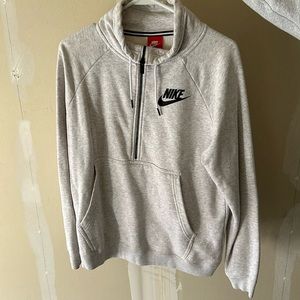 Nike pullover